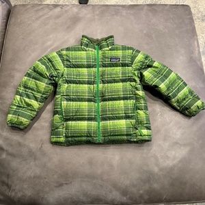 Patagonia Green Plaid Boys Down Puffer Size 8